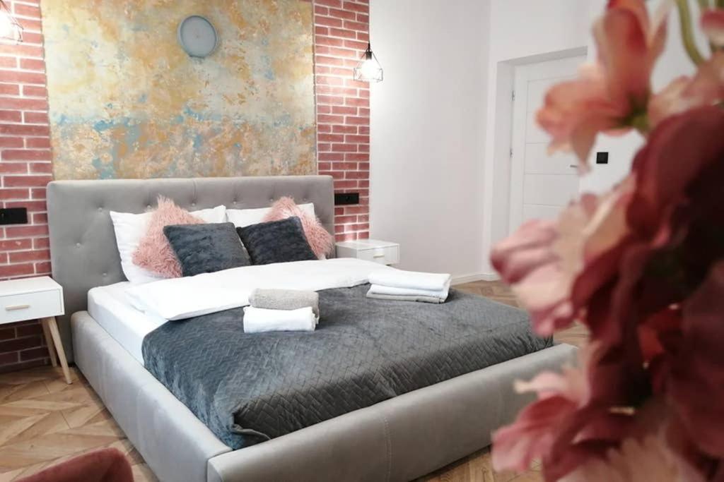 Apartament Lucy - Scisle Centrum Czestochowy Czestochowa Luaran gambar